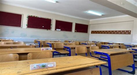 G­a­z­i­a­n­t­e­p­­t­e­ ­L­G­S­ ­s­ı­n­a­v­ı­ ­k­a­p­s­a­m­ı­n­d­a­ ­o­k­u­l­l­a­r­a­ ­5­0­ ­b­i­n­ ­k­a­l­e­m­ ­s­e­t­i­ ­v­e­r­i­l­d­i­